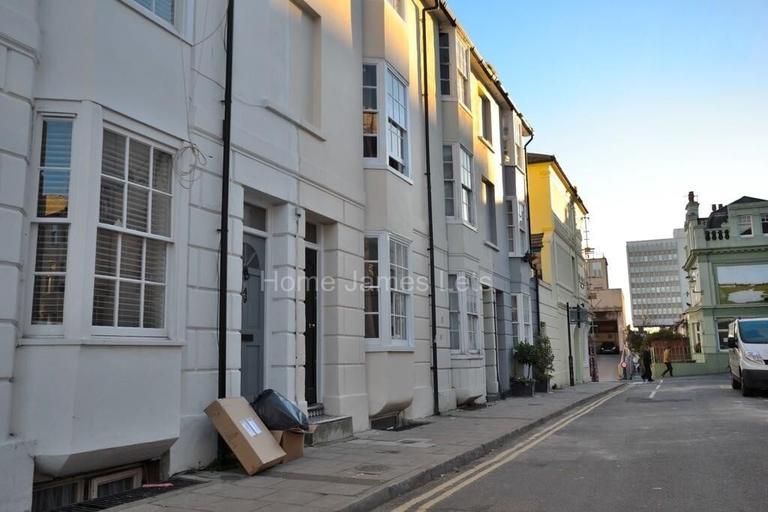 5 bedroom house for rent Over Street, Brighton, BN1 4EE UniHomes