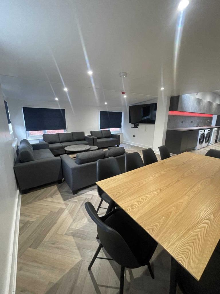 Wellington Road, Fallowfield, Manchester, M14 6BN