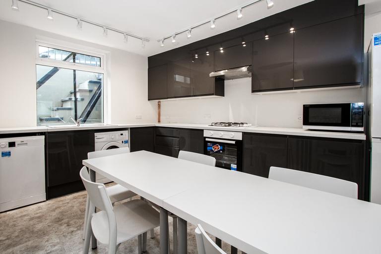 Edinburgh Road, Lewes Road, Brighton, BN2 3HY