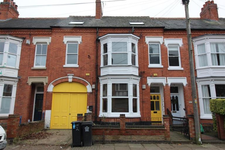 Central Avenue, Clarendon Park, Leicester, LE2 1TB