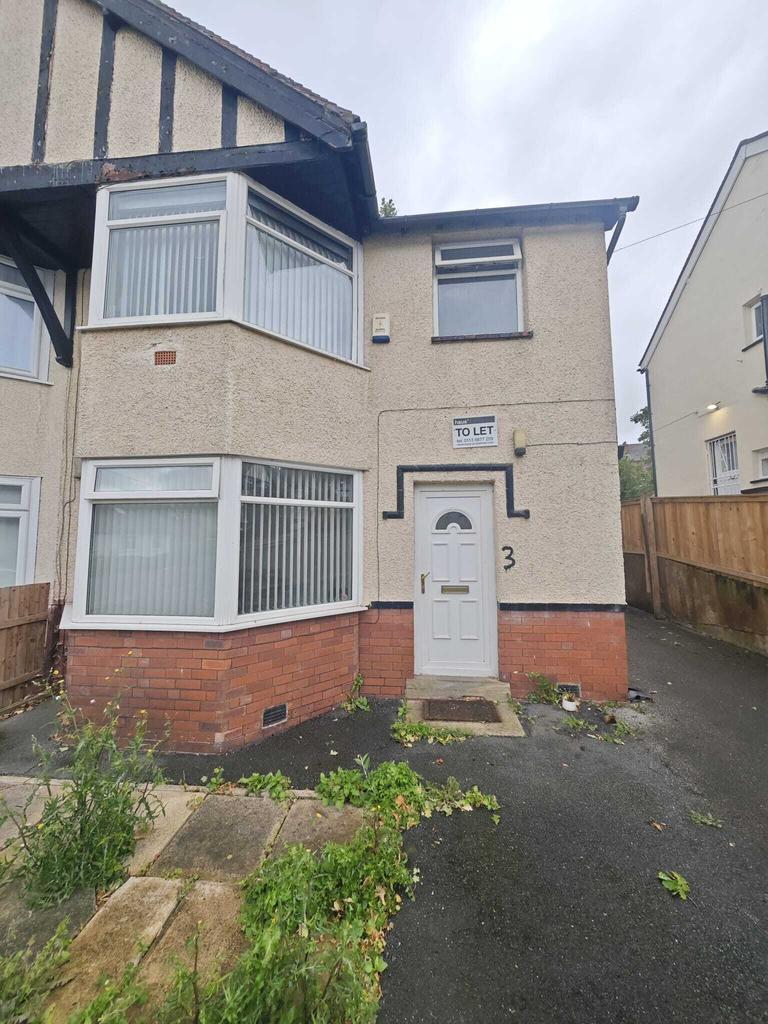 Buckingham Avenue, Hyde Park, Leeds, LS6 1DJ