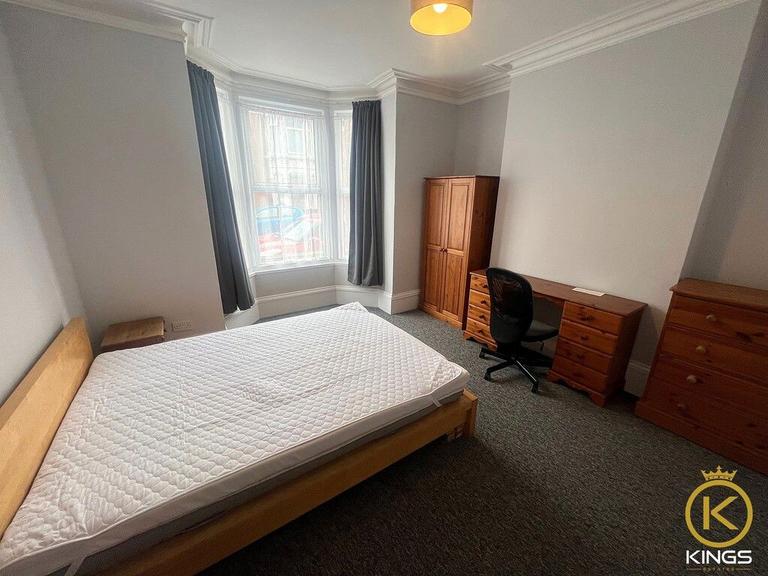 Sandringham Road, Milton, Portsmouth, PO1 5DJ