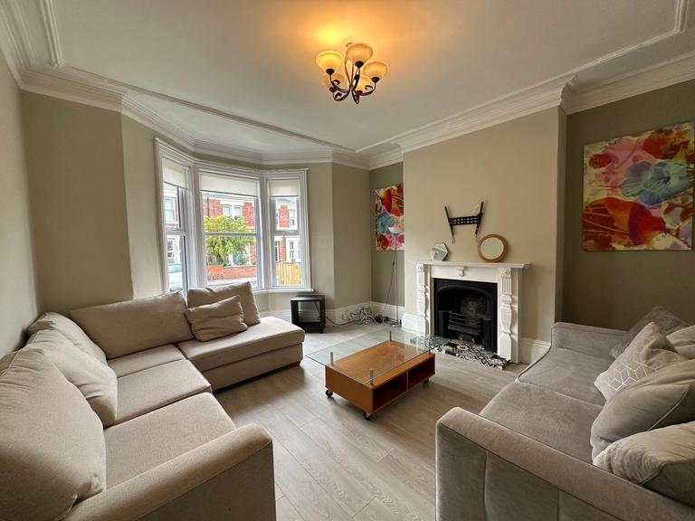 Manor House Road, Jesmond, Newcastle, NE2 2LY