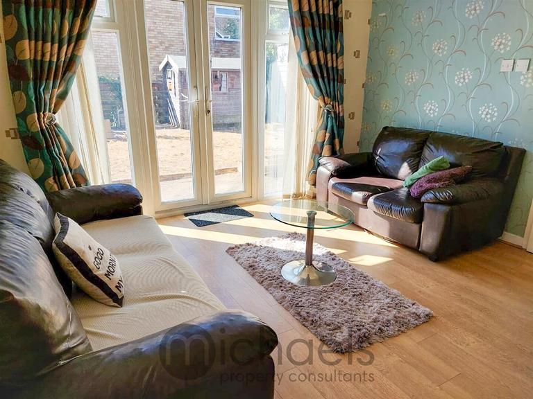 6 bedroom house for rent Tangerine Close, Colchester, CO4 3XE UniHomes