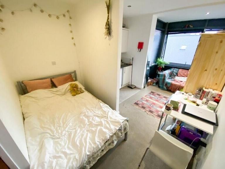 Filey Lane, Broomhall, Sheffield, S3 7BR