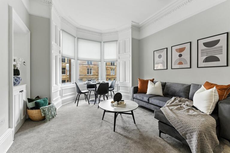 Barclay Place, 3F1, Bruntsfield, Edinburgh, EH10 4HW