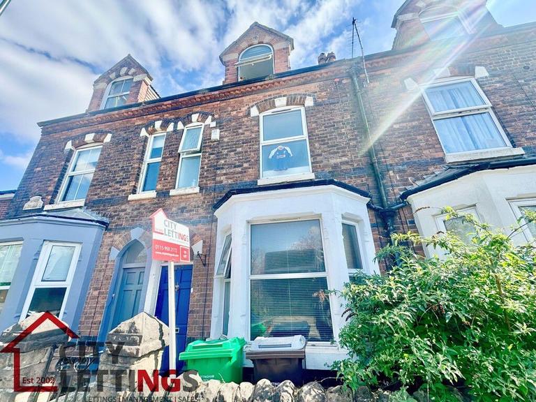 Woodborough Road, Mapperley, Nottingham, NG3 5HB