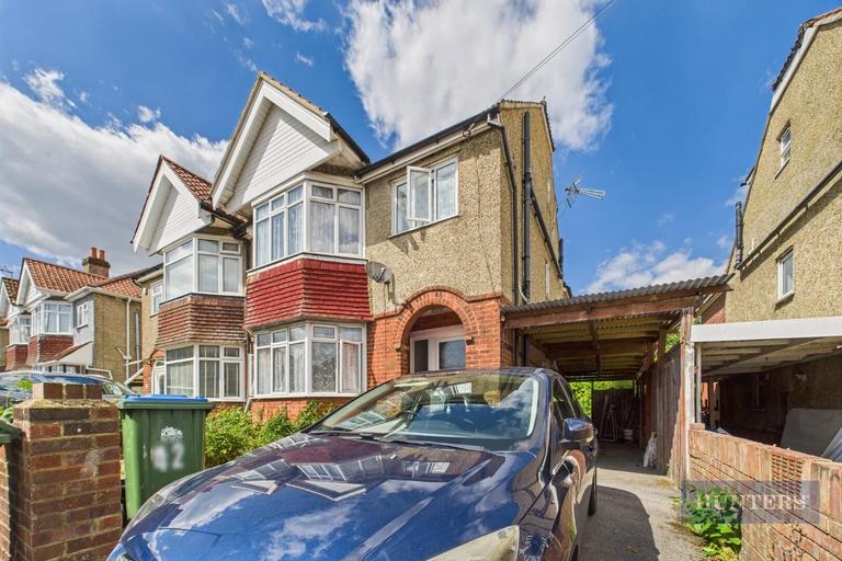 Ripstone Gardens, Highfield, Southampton, SO17 3RE