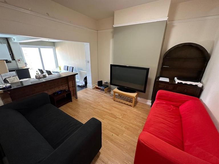 Mill Street, Town Centre, Leamington Spa, CV31 1ES