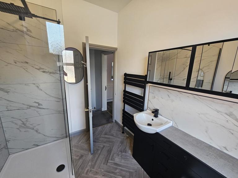 Quarry Mount Street, Woodhouse, Leeds, LS6 2JF