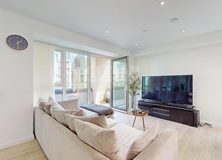 Peto Street North, Canary Wharf, London, E16 1RR