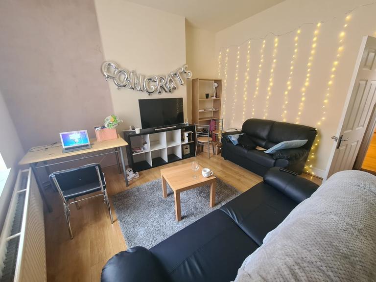 Harold Walk, Hyde Park, Leeds, LS6 1PS