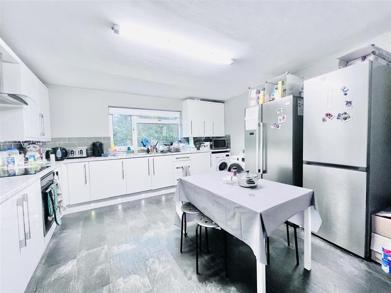 Faraday Road, Lenton, Nottingham, NG7 2DU