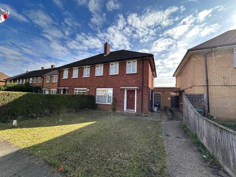 New Peachey Lane, Uxbridge, London, UB8 3SY