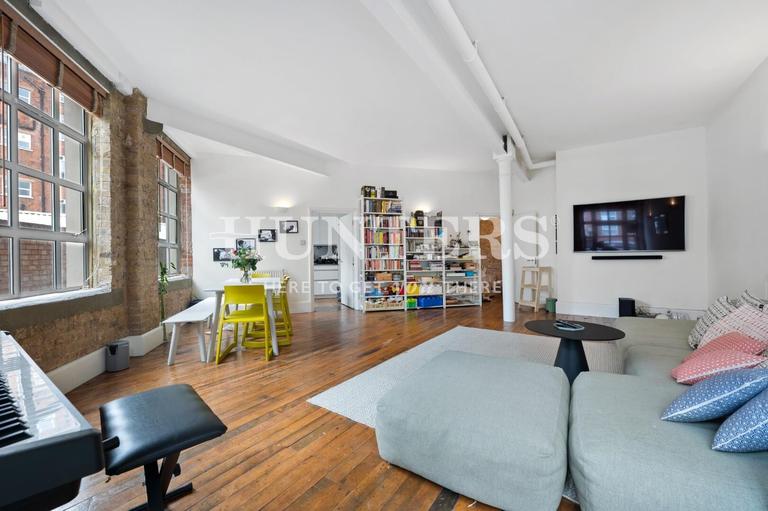 Dingley Place, Hackney, London, EC1V 8BR