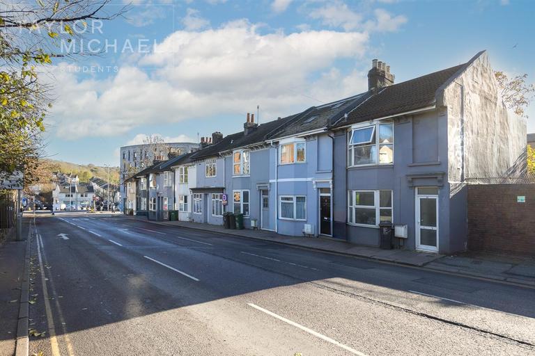 Hollingdean Road, Lewes Road, Brighton, BN2 4AA