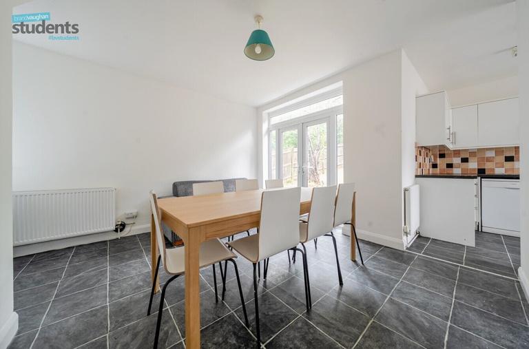 Bevendean Crescent, Moulsecoomb, Brighton, BN2 4RD