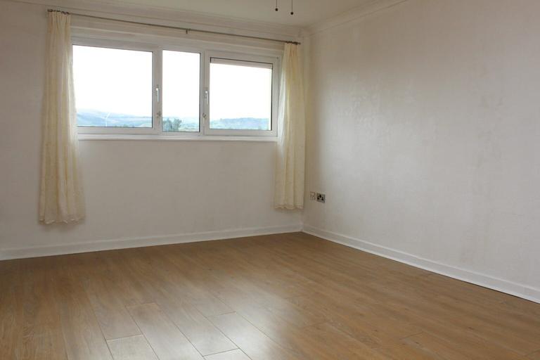 Hailesland Park, Flat 16, Slateford, Edinburgh, EH14 2RF