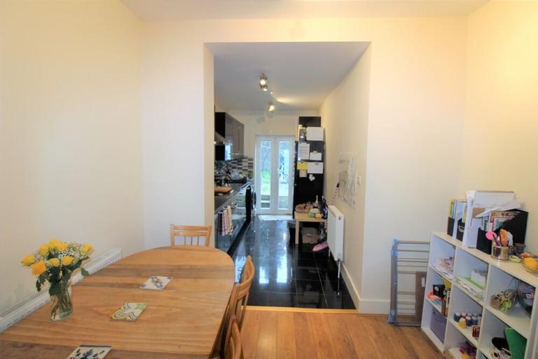 Alma Street, Kentish Town, Nw5 3Dh, Camden, London, NW5 3DH