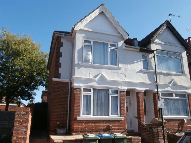 Harborough Road, The Polygon, Southampton, SO15 2FZ