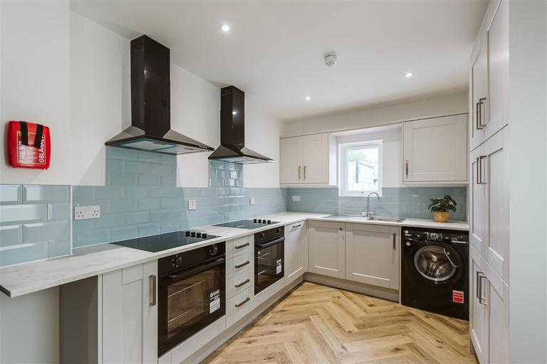 Forest Road, Fishponds, Bristol, BS16 3XH