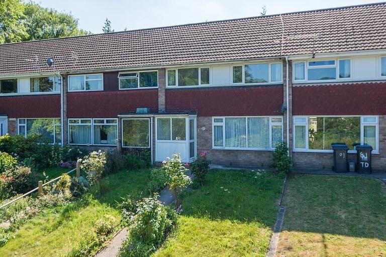 3 bedroom house for rent Tenterden Drive, Canterbury, CT2 7BJ UniHomes