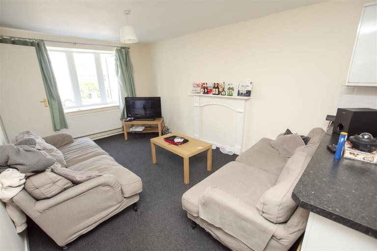 Heeley Road, Selly Oak, Birmingham, B29 6EZ Heeley Road, Selly Oak, Birmingham, B29 6EZ