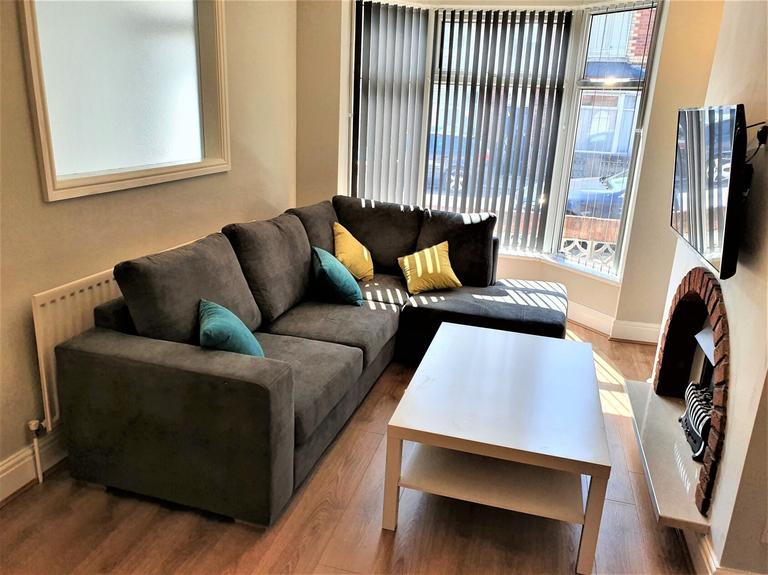 2 bedroom house for rent Sidmouth Street, Hull, HU5 2LB UniHomes