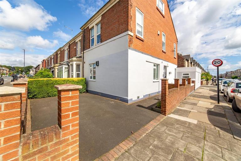 Falmouth Road, Heaton, Newcastle, NE6 5NS