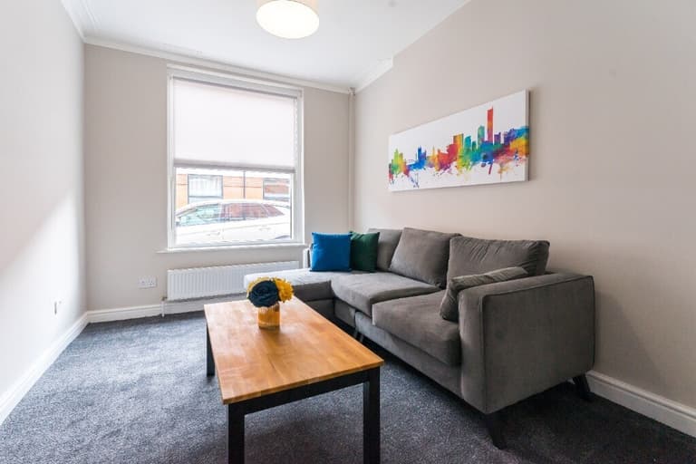 2 bedroom house for rent Hartington Street Salford, Manchester, M14 4RU