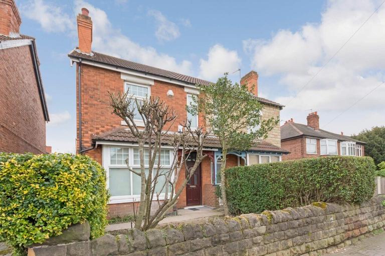 4 bedroom house for rent Queens Road Beeston, Nottingham, NG9 2BB