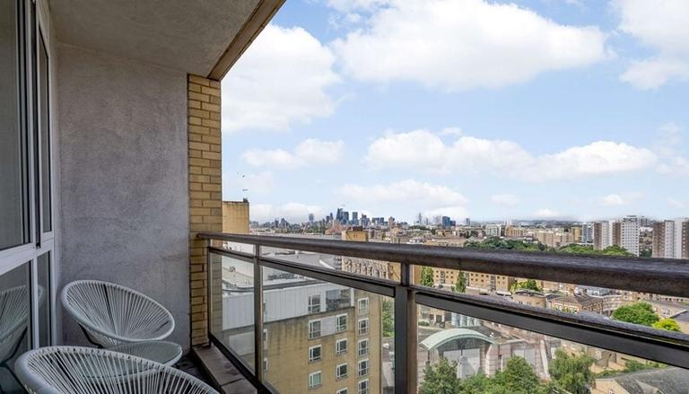 Westferry Circus, Canary Wharf, London E14 8Rw, Canary Wharf, London, E14 8RW