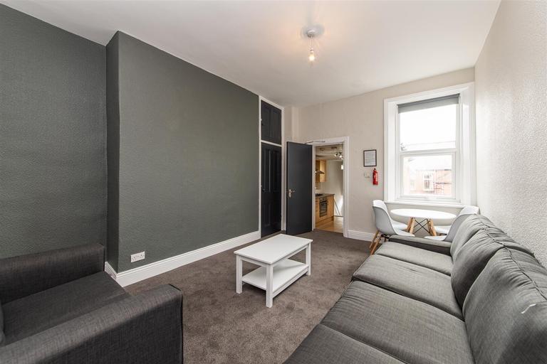 Holmwood Grove, Jesmond, Newcastle, NE2 3DS
