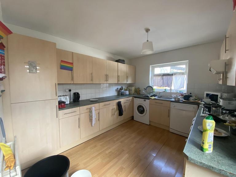 4 bedroom house for rent Rhymney Street, Cardiff, CF24 4DG UniHomes