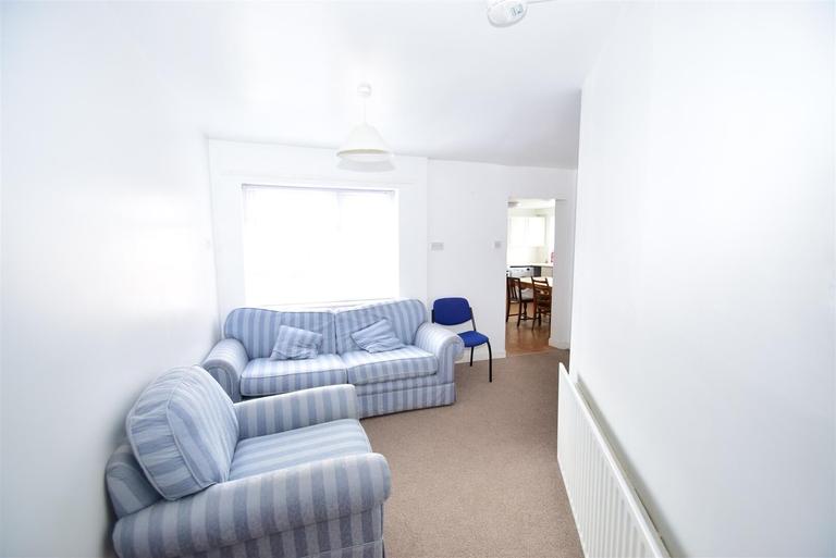 3 bedroom apartment for rent Stratford Road, Newcastle, NE6 5PB UniHomes