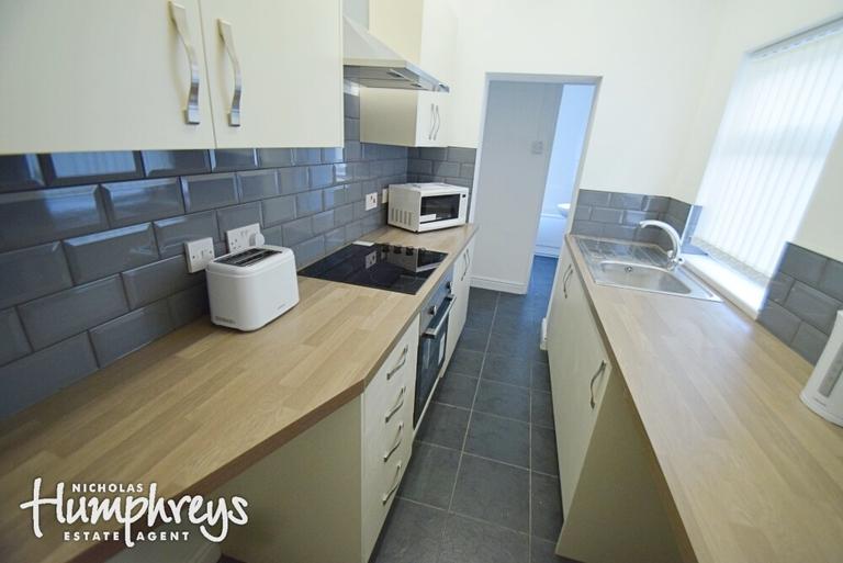 3 bedroom house for rent Leek Road, StokeonTrent, ST4 2BW UniHomes
