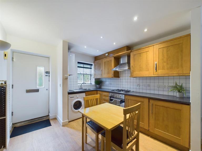 Adcocks Close, Golden Triangle, Loughborough, LE11 1HZ