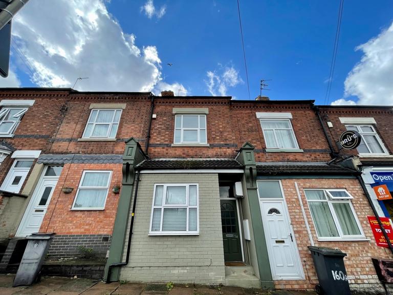 Knighton Fields Road East, Clarendon Park, Leicester, LE2 6DR