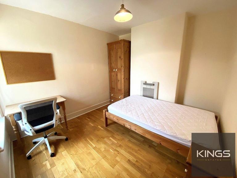 Cleveland Road, Southsea, Portsmouth, PO5 1SG