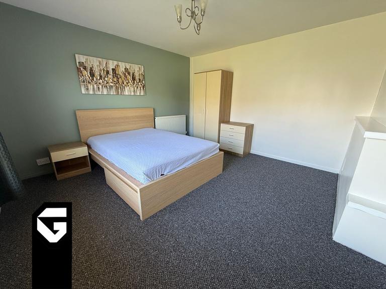 Newnham Place, Patchway, Bristol, BS34 5LG