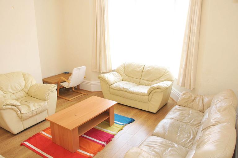 Manor House Road, Jesmond, Newcastle, NE2 2LX