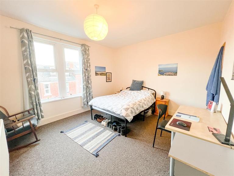 Moor End Road, Crookesmoor, Sheffield, S10 1ND