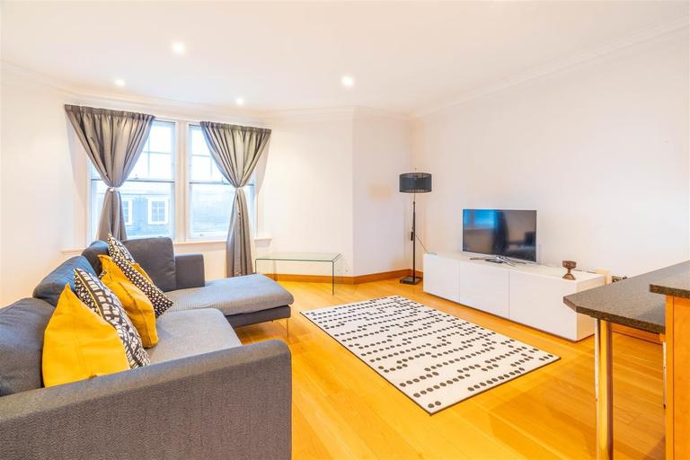 2 bedroom apartment for rent Grainger Street, Newcastle, NE1 5JQ UniHomes