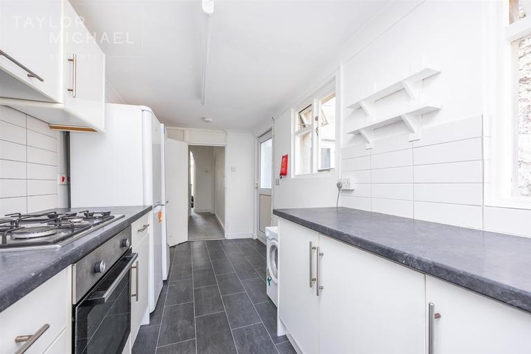 Elm Grove, Hanover, Brighton, BN2 3DD