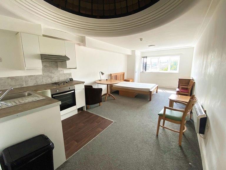 Lake Road, City Centre, Portsmouth, PO1 4HA