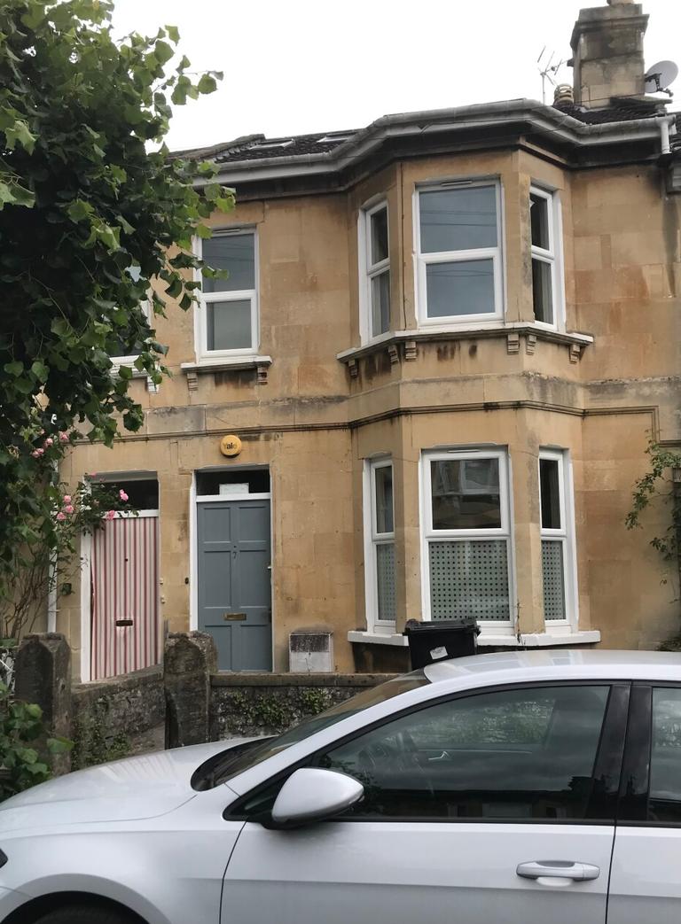 Shaftesbury Avenue, Newbridge, Bath, BA1 3DT