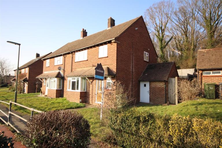 4 bedroom house for rent Park Barn Drive, Surrey, GU2 8ES UniHomes