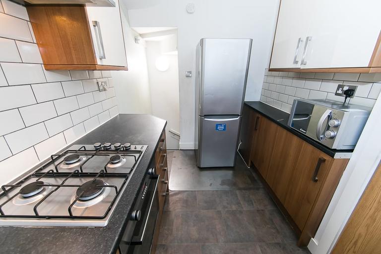 William Street, Hyde Park, Leeds, LS6 1JG