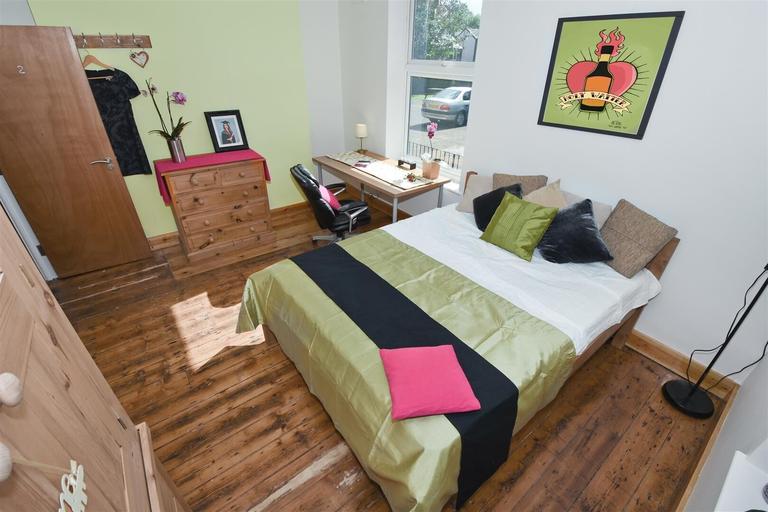 Priory Place, Ecclesall, Sheffield, S7 1LS