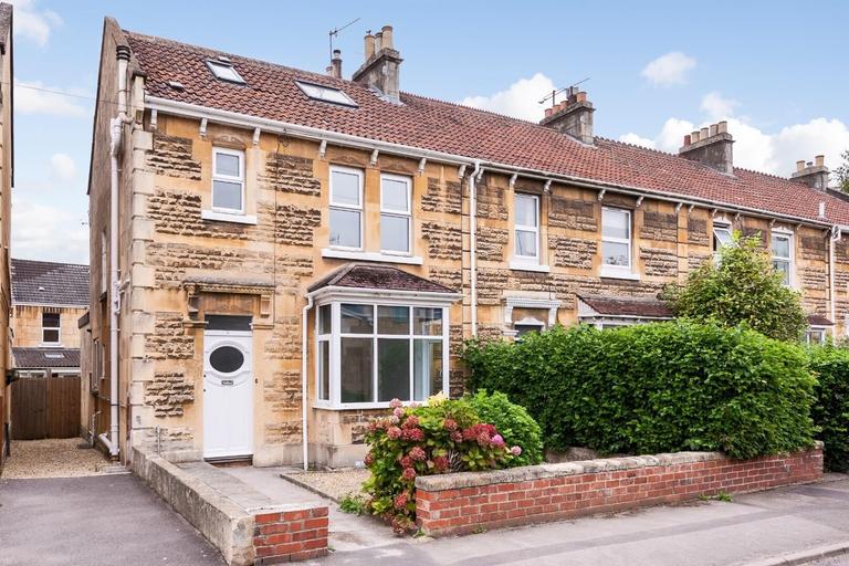 Canterbury Road, Oldfield Park, Bath, BA2 3LG